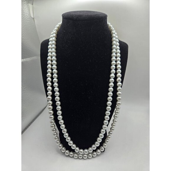 Vintage marked Japan silver fuax pearls double strand 24 inches - Picture 5 of 8